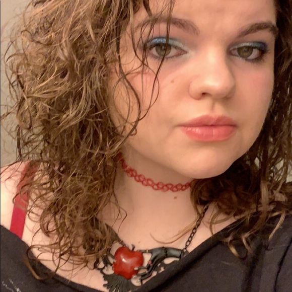 Meet your Posher, Andra - Picture 5 of 6